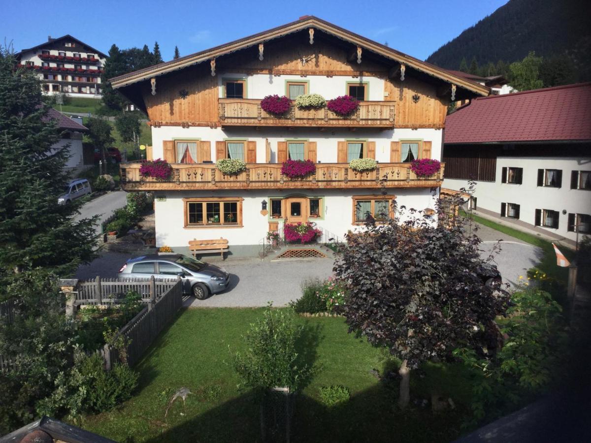 B&B Berwang - Haus Amann - Bed and Breakfast Berwang