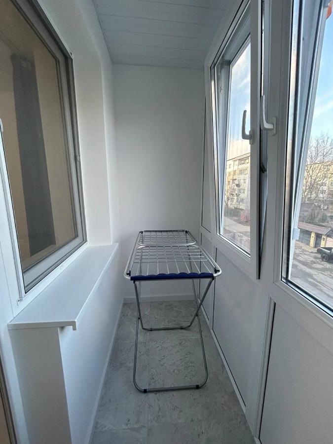 Tudor apartment - Bed and Breakfast Chisinau