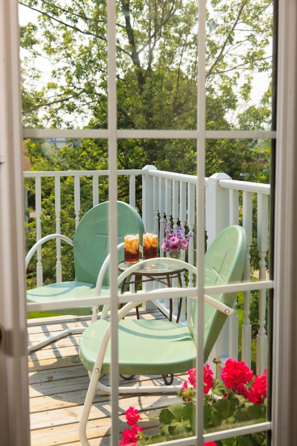Inn at the Park Bed and Breakfast - B&B
