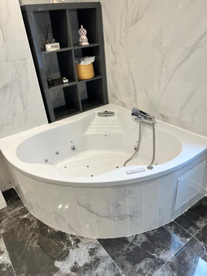 Magnifique appartement - Ferienwohnung