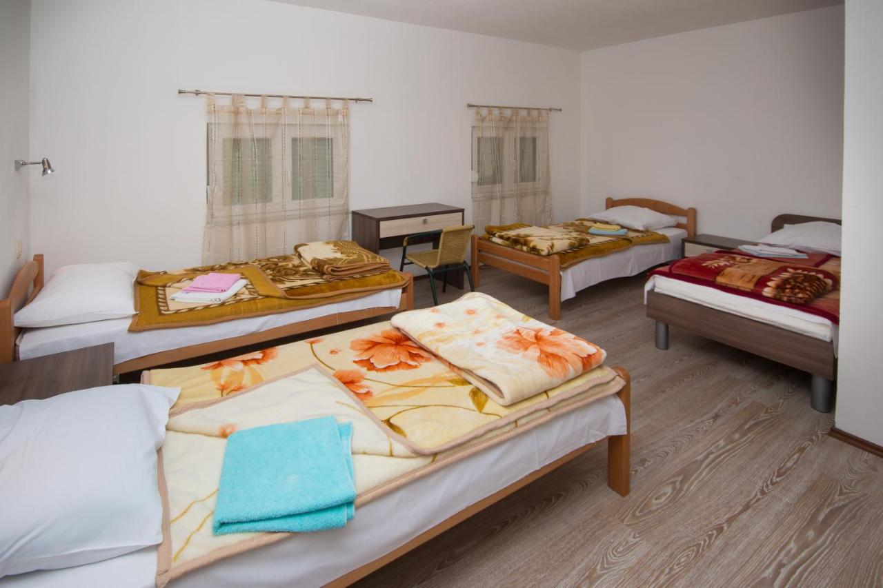 Quadruple Room with Shower