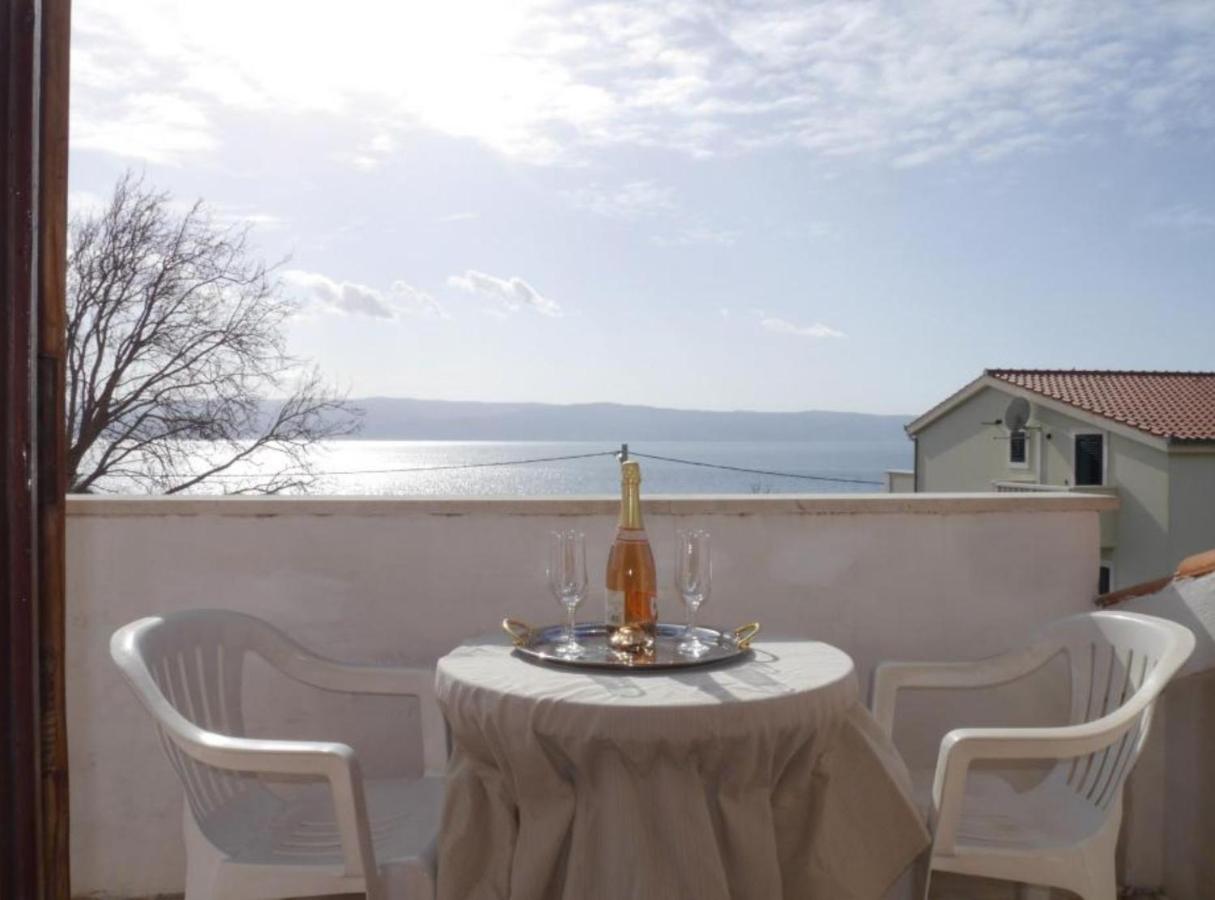 Dugi Rat Seaside Apartments - B&B Dugi Rat