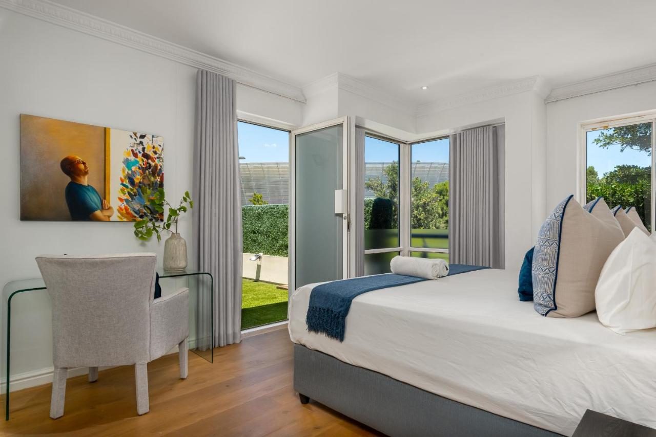 Spacious Luxury Apartment - Waterfront - Bed and Breakfast Kaapstad