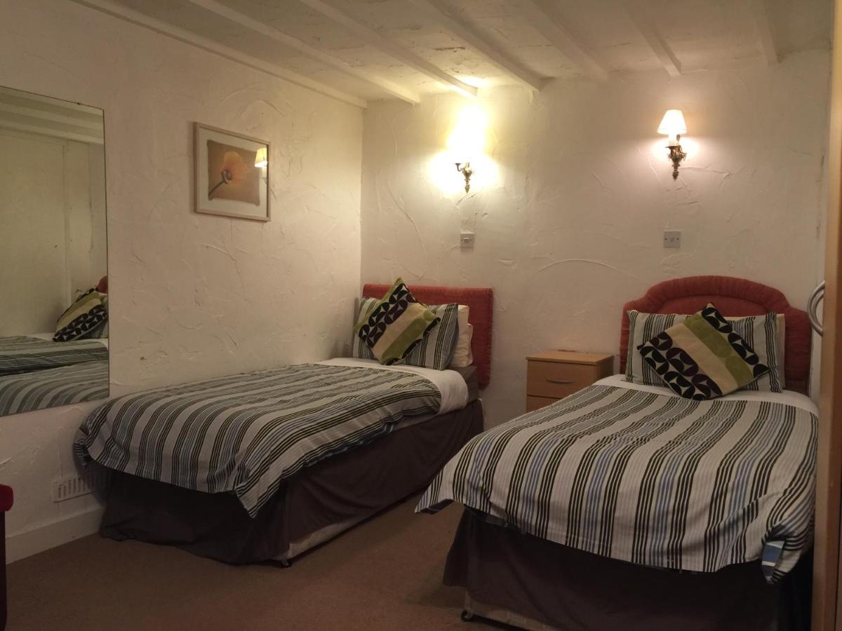 Triple Room with Mountain View