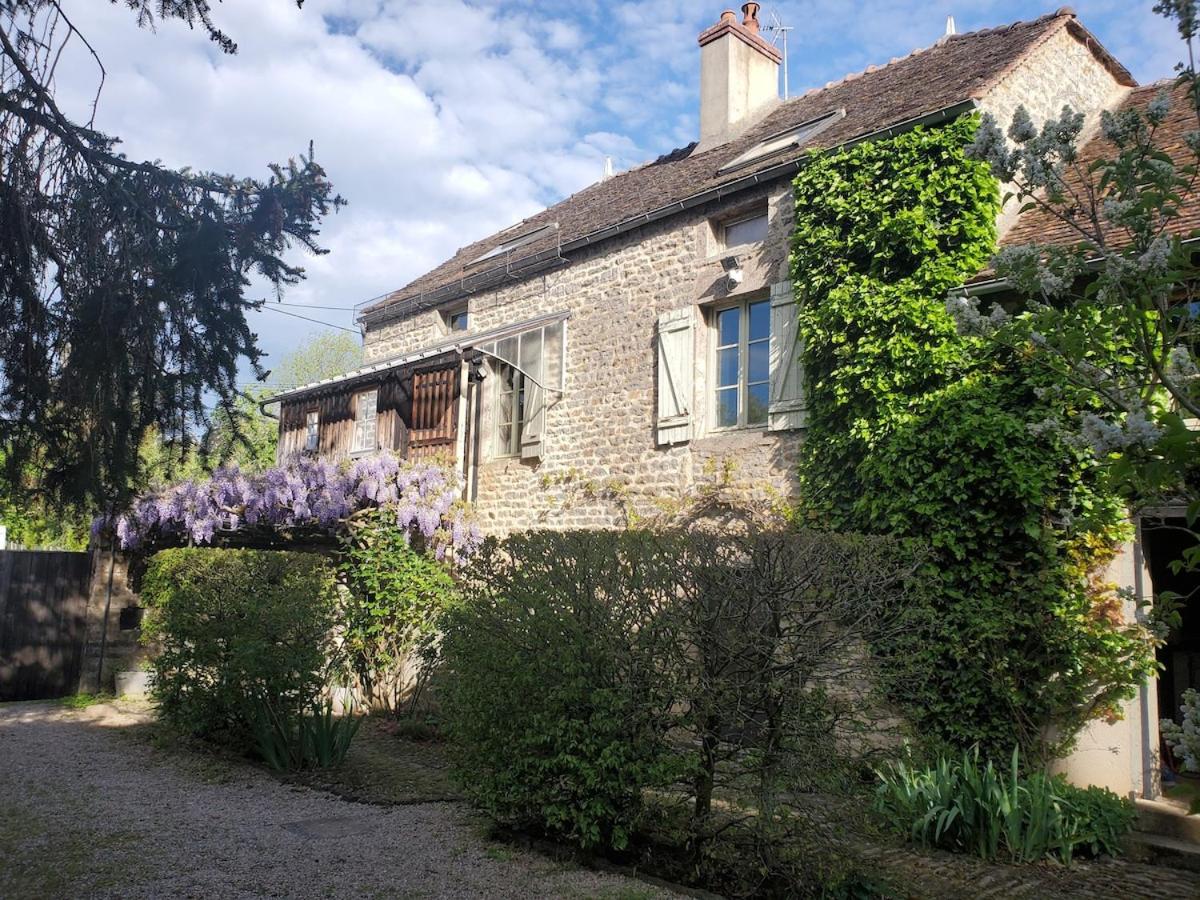 La Maison du Bonheur - B&B Villeneuve-sous-Charigny