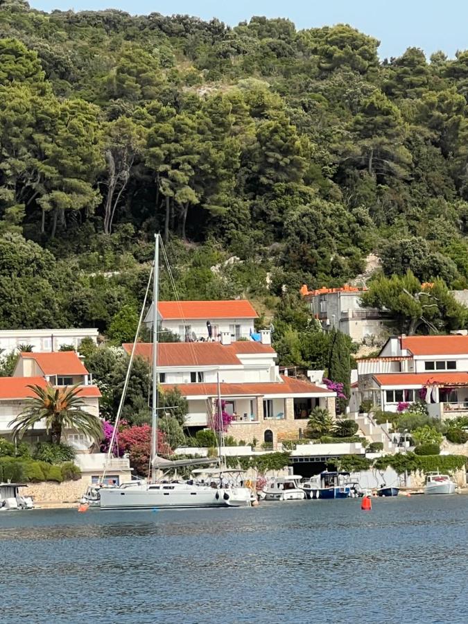 Korcula Apartment direkt am Meer -Zrnovska banja -2,5 km zur Altstadt Korcula - Ferienwohnung Korčula
