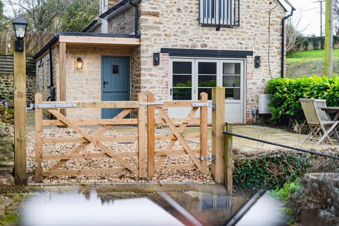 Charming Coach House Retreat Near Sherborne Abbey - Chambres d’hôtes Poyntington