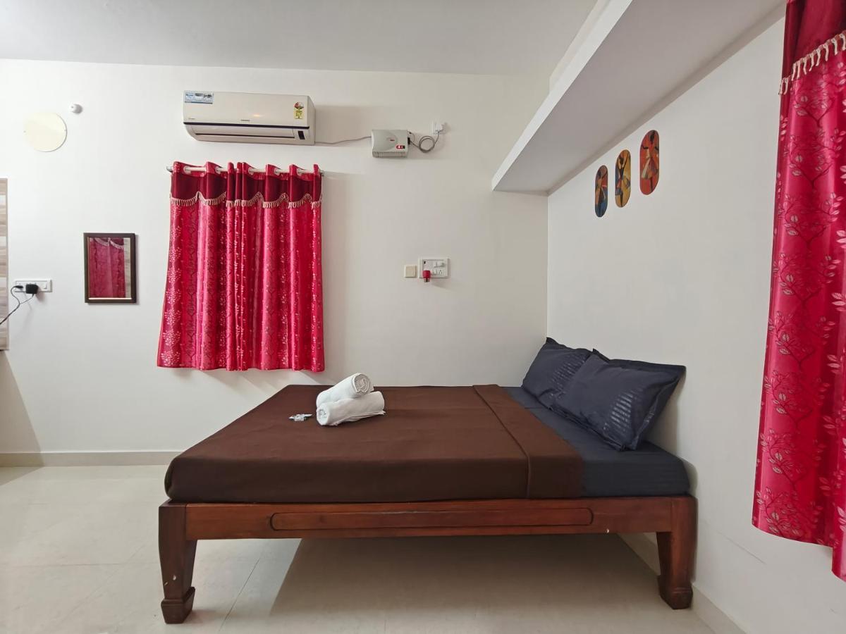 Studio with Balcony