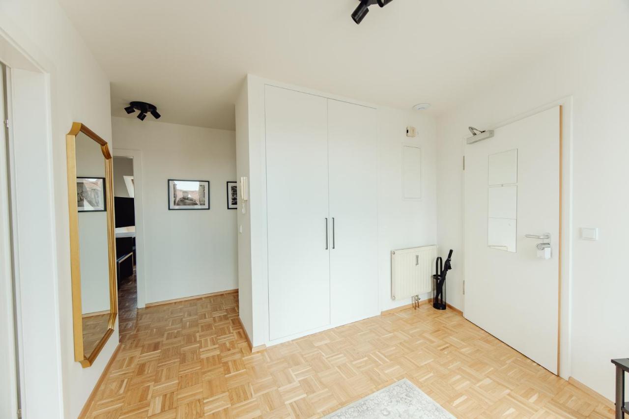 Appartamento con 2 Camere da Letto e Terrazza 