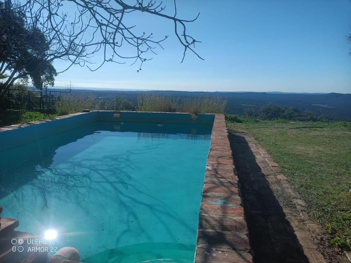 Bonita Casa Rural Sierra Norte - B&B El Pedroso