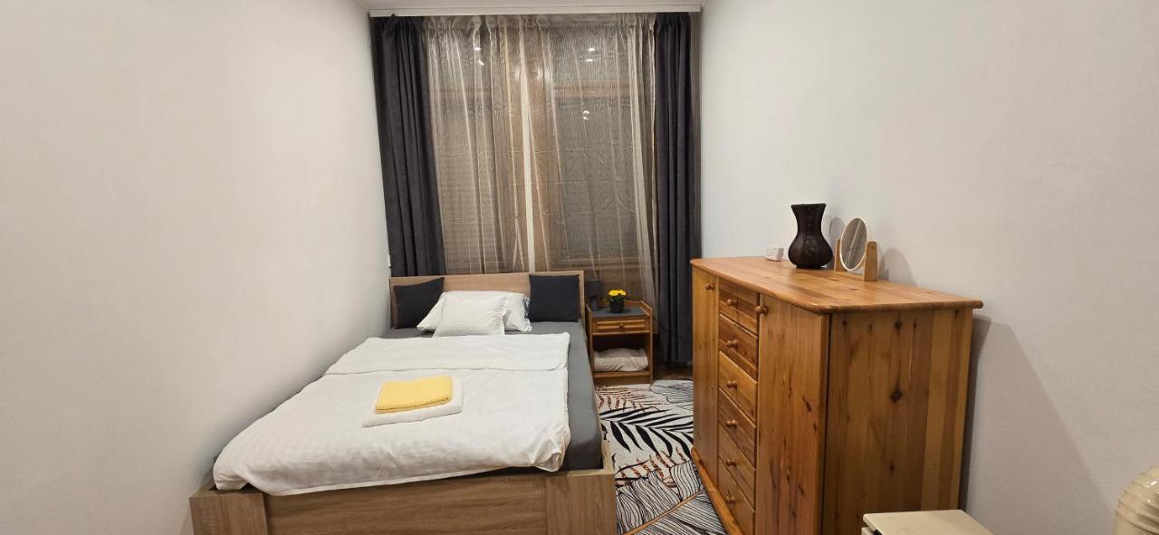 Moods Apartmans - Ferienwohnung Szegedin