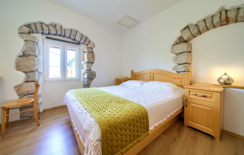 Beautiful Casa Felicita in Malinska - Chambres d’hôtes