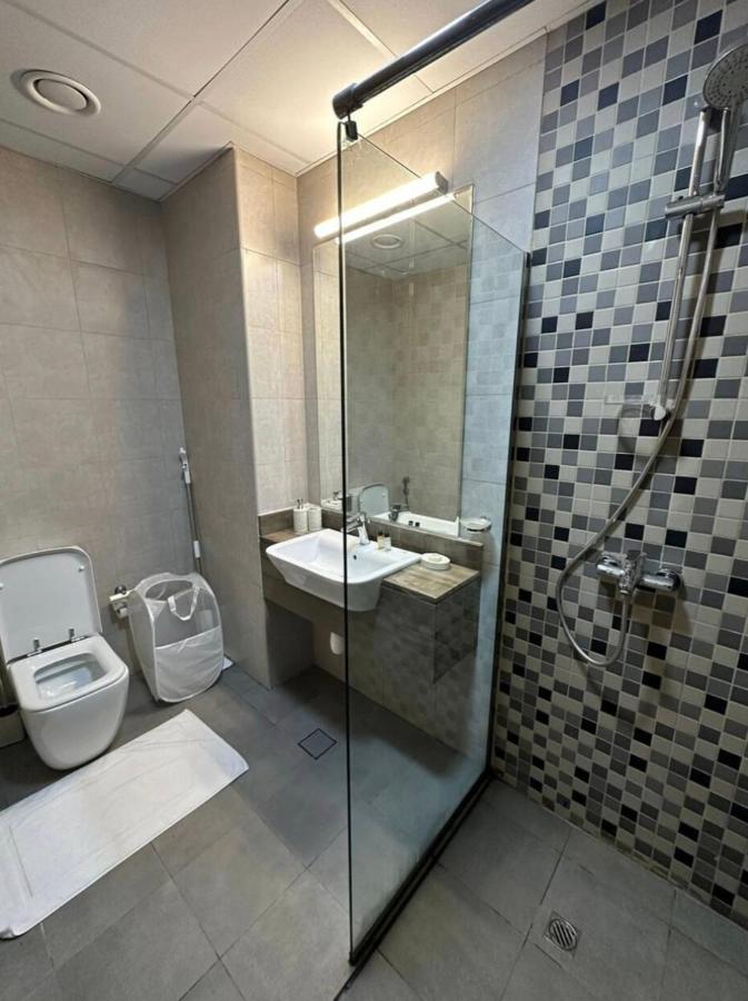 Cozy, fully furnished, Kitchen equipped Studio apartment with all facilities - Ferienwohnung Dubai