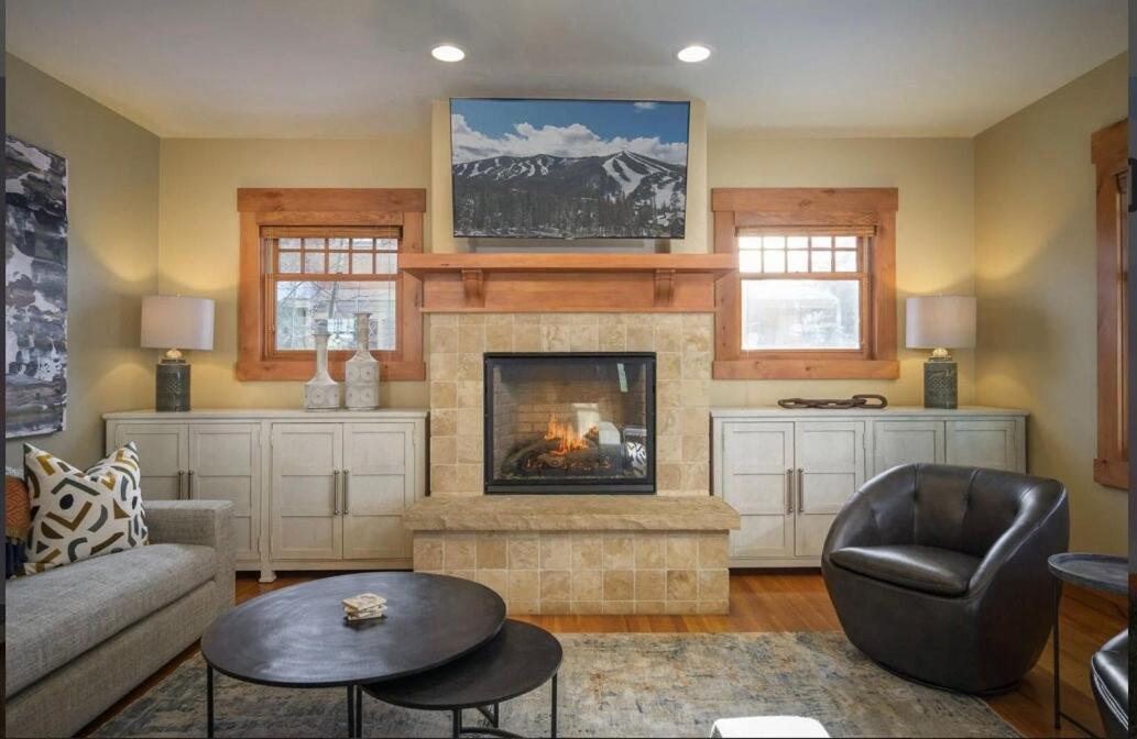 Luxe Winter Park Escape - 5BR with Hot Tub & Game Room - Ferienwohnung Winter Park