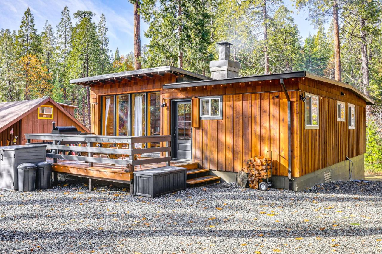 Walk to Golf, Lake Twain Harte Cabin with Fireplace - B&B