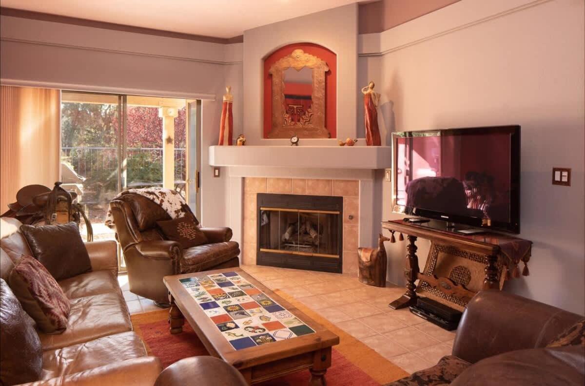 Creative Desert Design a Sedona Artistic Retreat - B&B