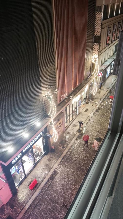 Ermou Downtown Suites by Athens Urban Retreat - B&B Atene