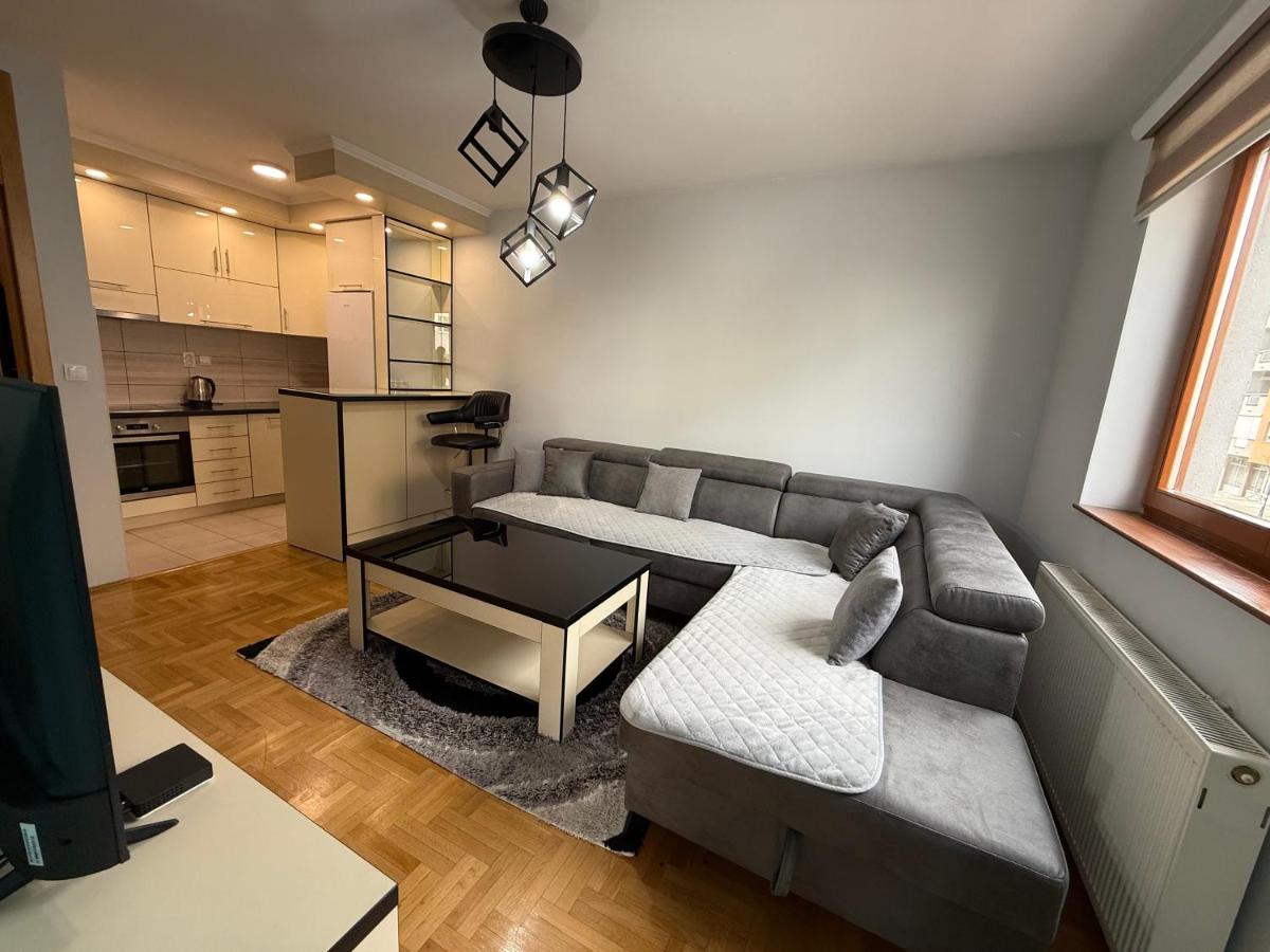 Apartment stan na dan Hilandarska - Ferienwohnung Lukavica