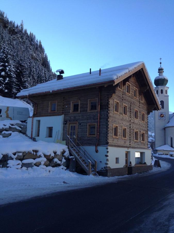 Uriges Alpen-Apartment Juen Stefan - Ferienwohnung See im Paznauntal