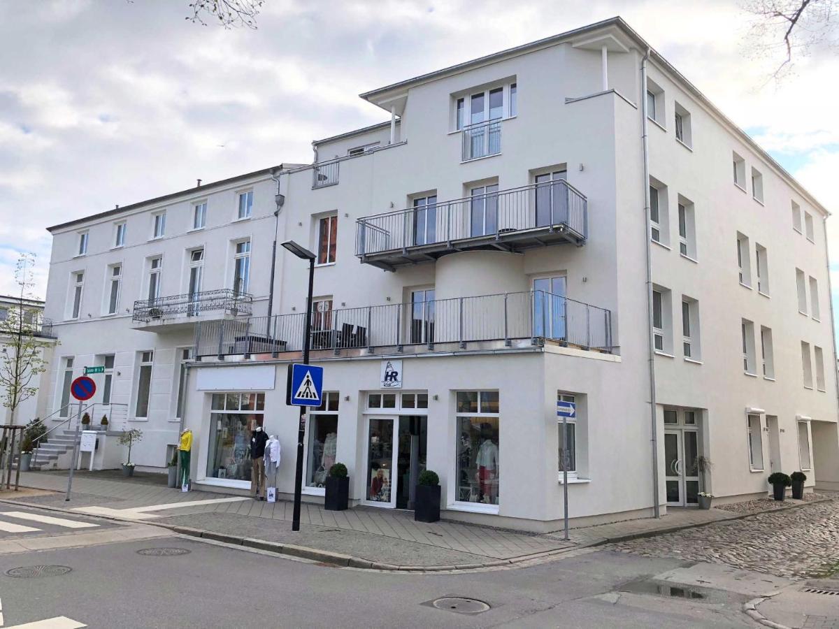 Apartment Warnemünde 10 - B&B
