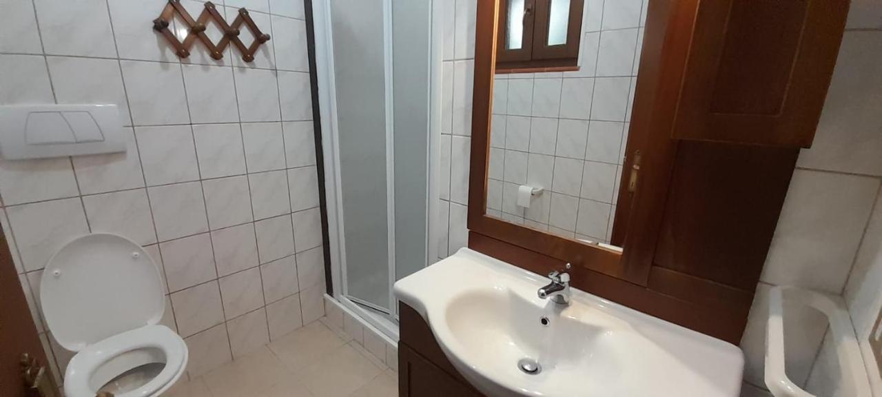 One-Bedroom Apartment (2 Adults)