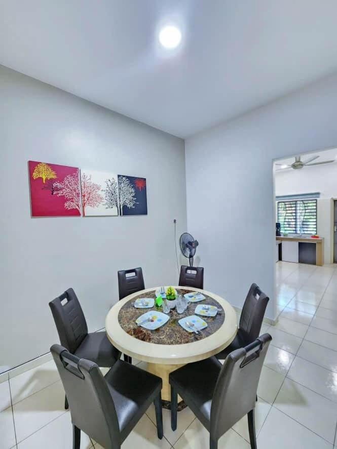 Home in Ipoh - B&B