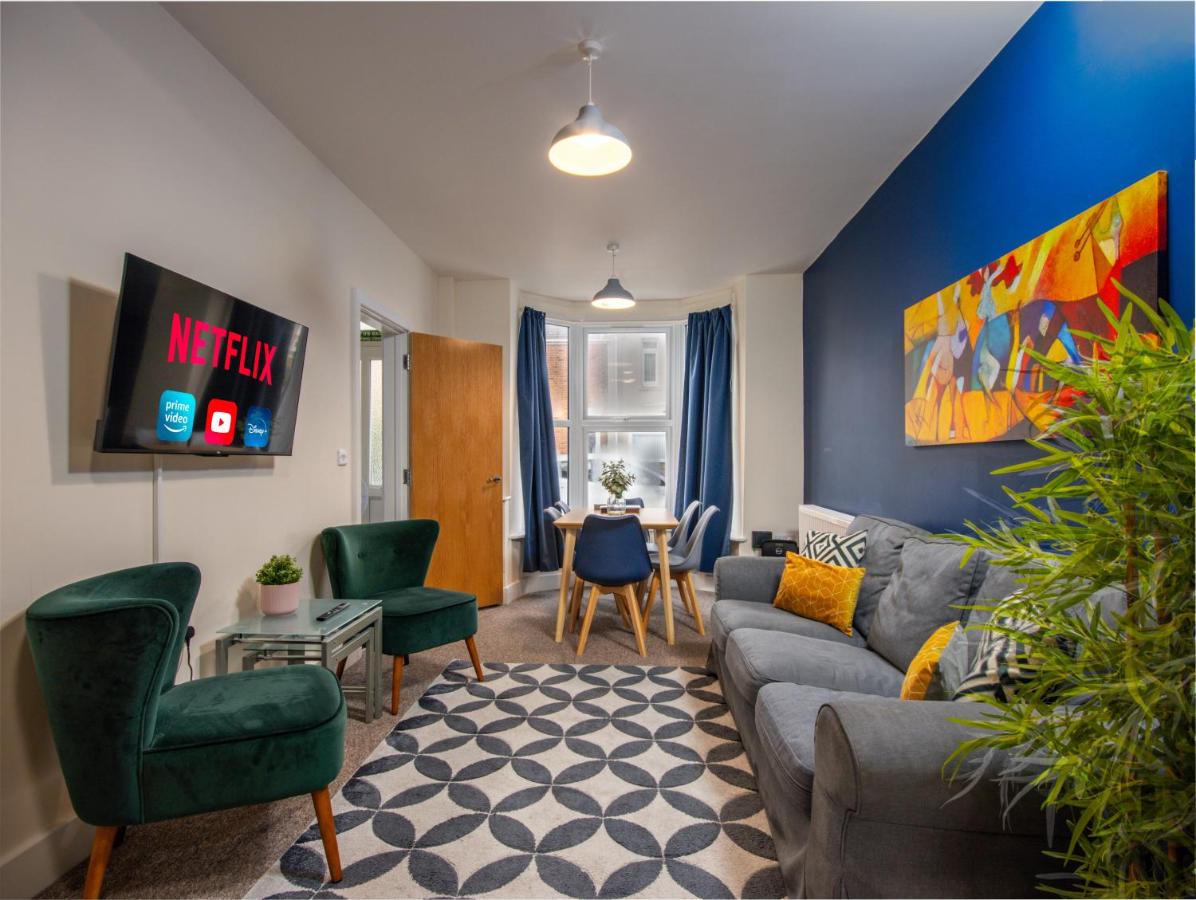 Long Stays,free Parking, 500mbps Wifi - B&B