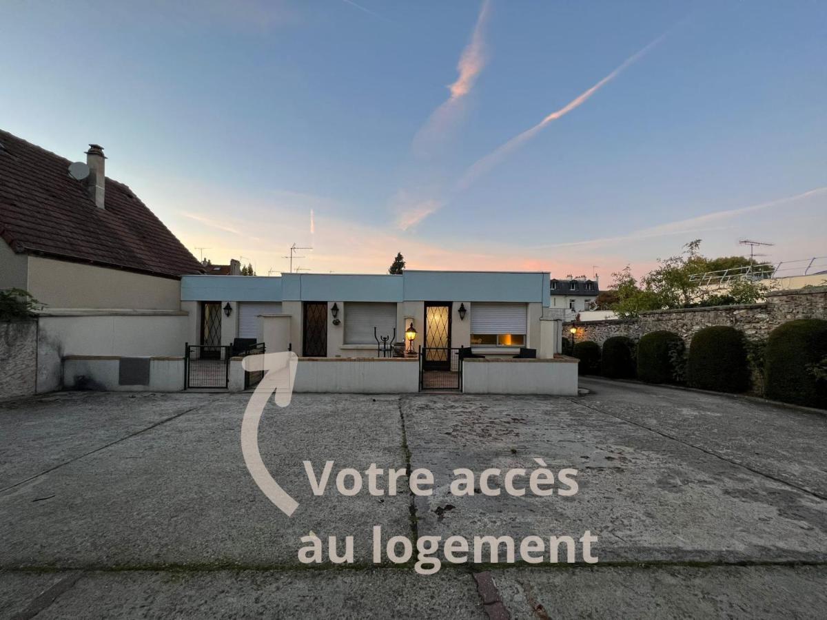Appart'Hotel NuiteeJour Versailles Saint Cyr l'Ecole - Ferienwohnung