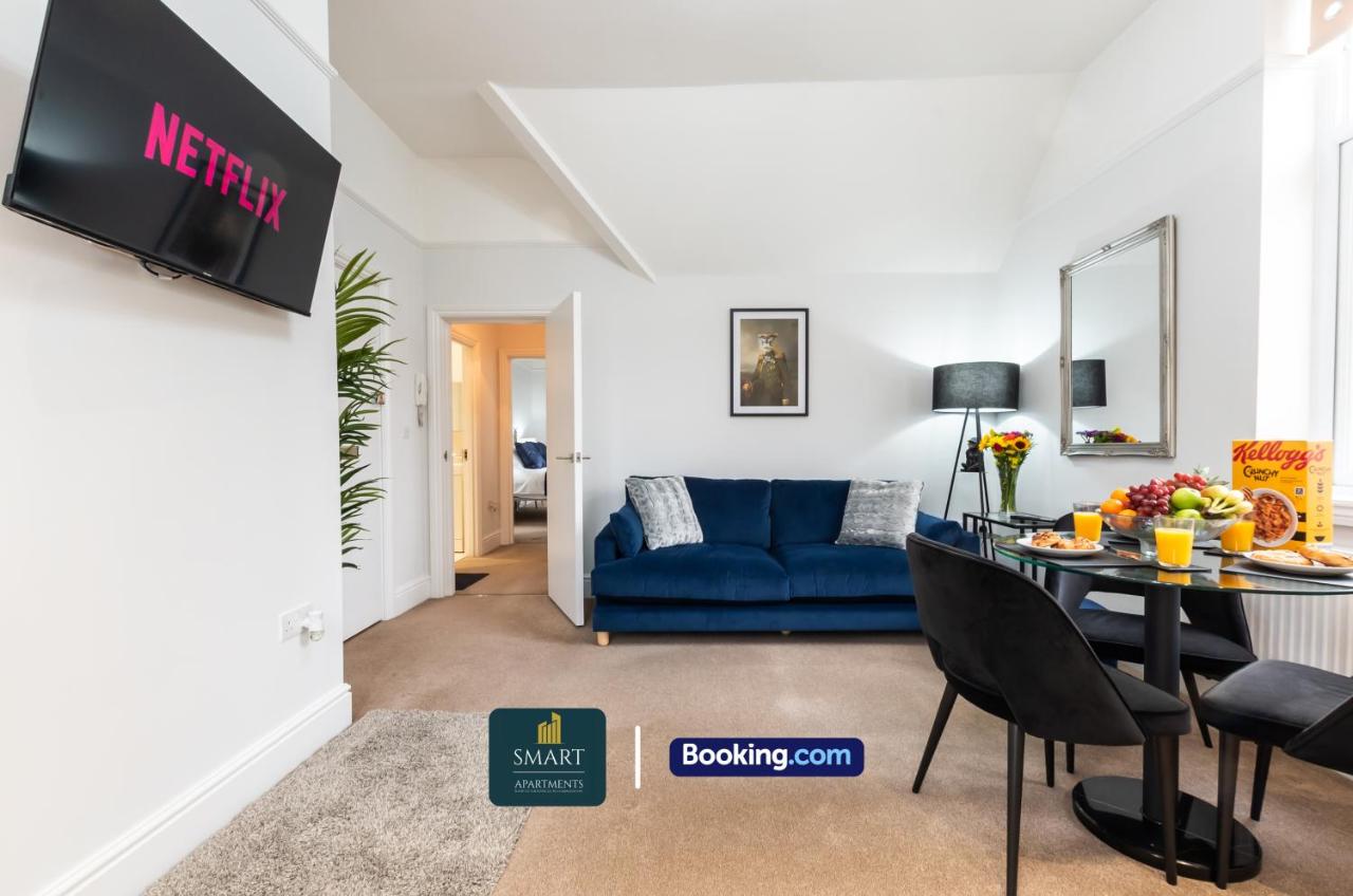 2 Bedroom Apartments By Smart Apartments Short Lets & Serviced Accommodation Apartment Southampton With Free WiFi - B&B