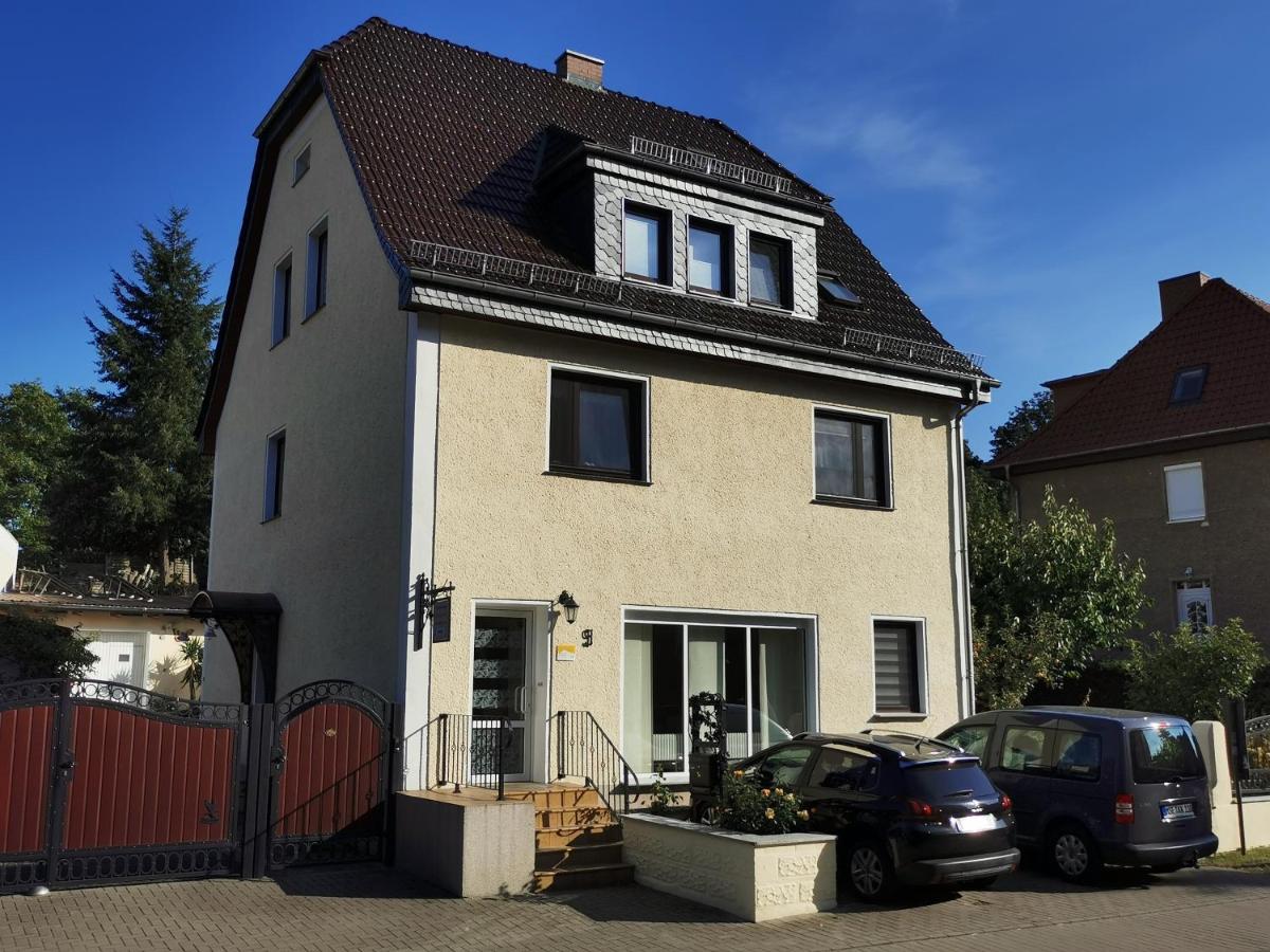 Ferienwohnung Stargard - B&B Burg Stargard