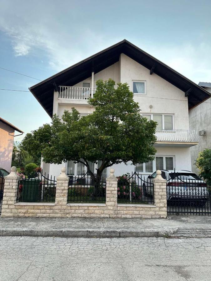 White house - B&B Bihać