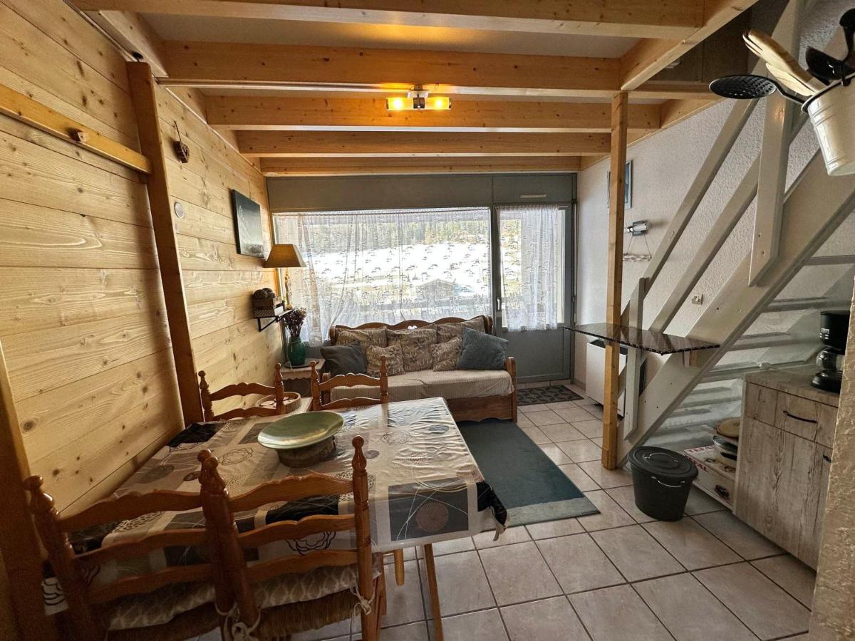 Charmant 2 pièces, dernier étage, calme, navette ski, ludiparc, non-fumeur, animaux OK - FR-1-515-113 - B&B
