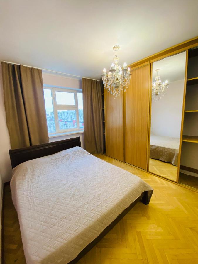 Apartment mit 3 Schlafzimmern und Balkon