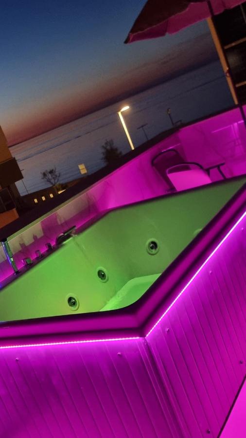 Luxury Beach House - B&B