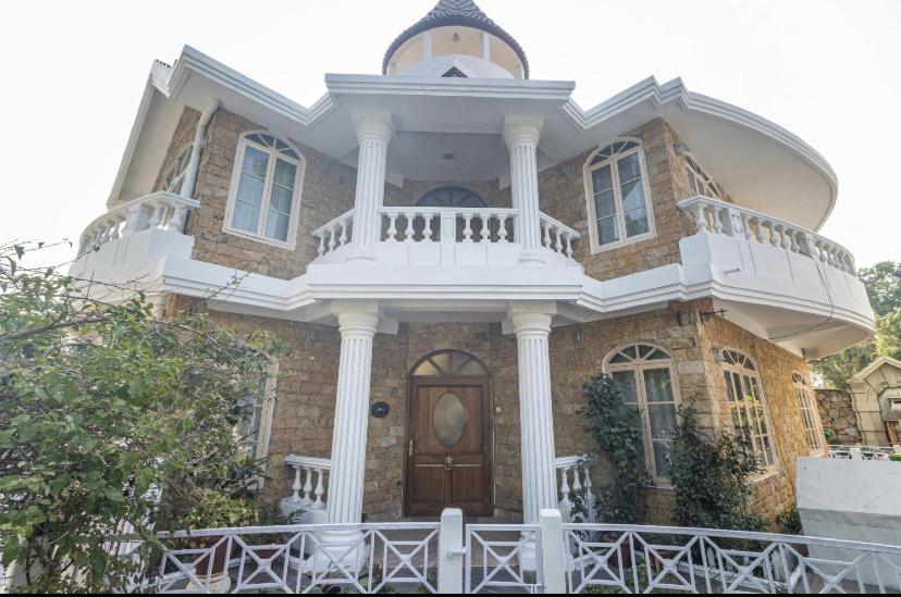 Hill view guest house - B&B