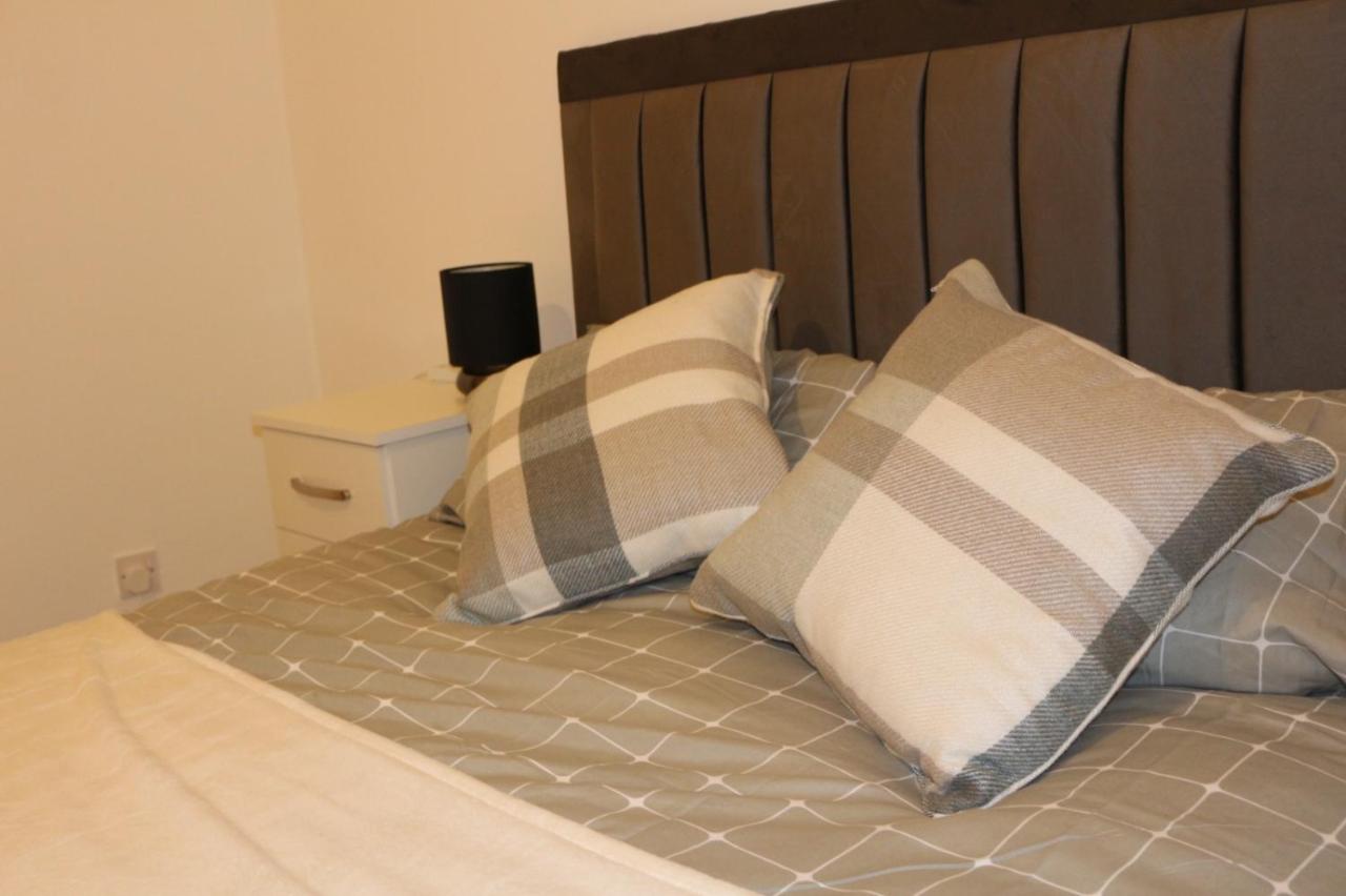 Charming 2bed House in CV2 area - B&B
