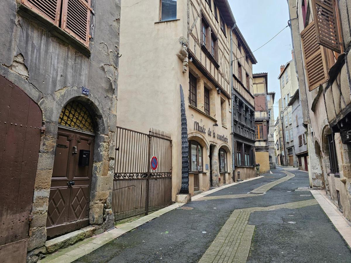 La Coutellerie - vue panoramique - quartier médiéval - B&B