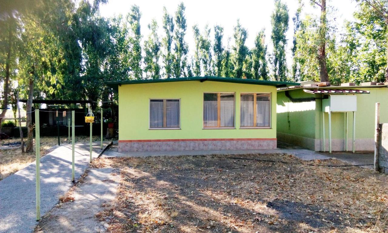 Bungalow con 2 Camere da Letto