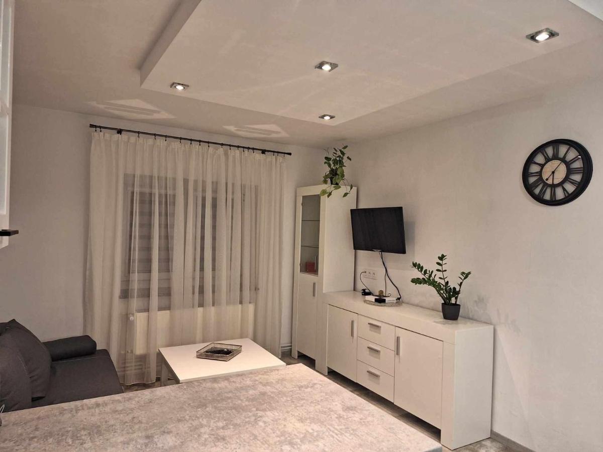 Kornel's Apartament - B&B