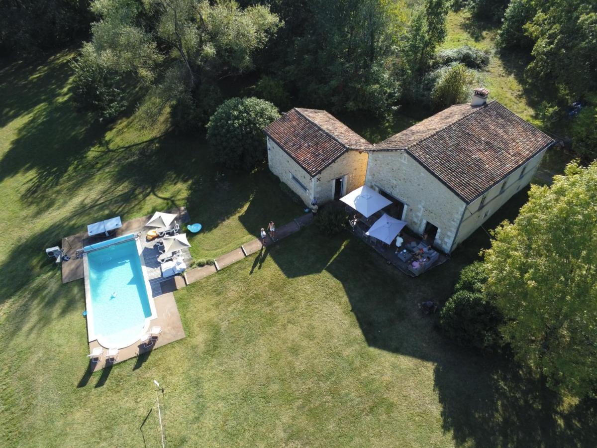 Wonderful house in Périgord , heated pool - B&B