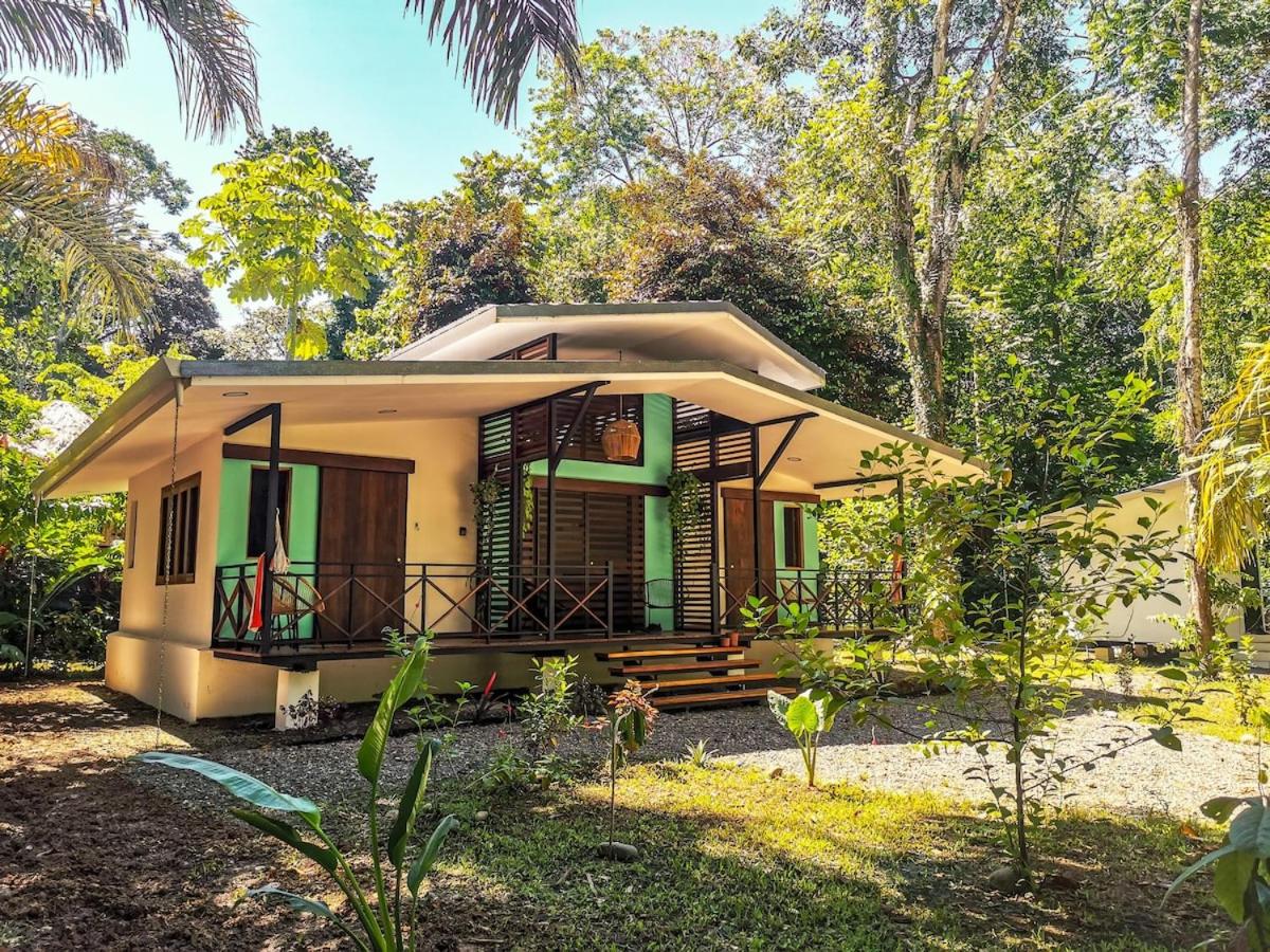 Casa Jobo en Puerto Viejo - B&B Hone Creek