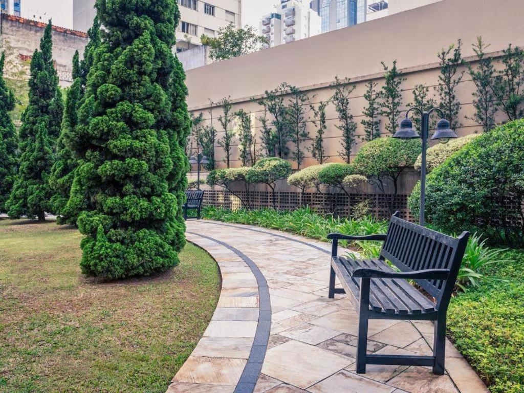 One-Bedroom Deluxe Apartment