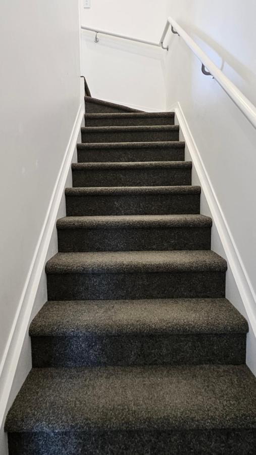Auckland airport homes six minutes from airport three bedrooms two and half bathrooms - Chambres d'hôtes Auckland