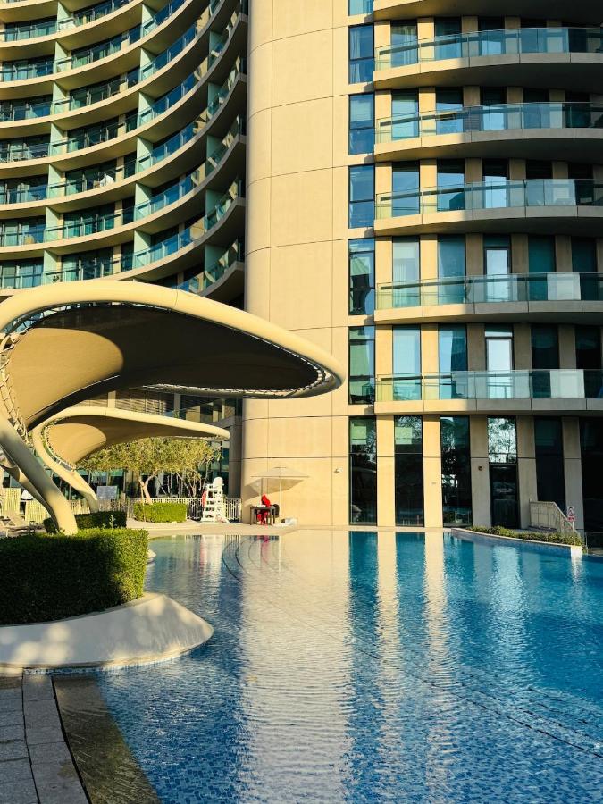 Nivis find-Burj Vista-Direct access to Dubai mall - B&B