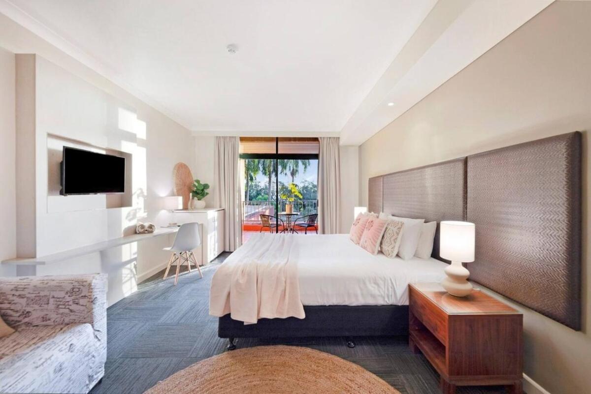 Darwin Discovery King Studio with Balcony & Pool - B&B Darwin