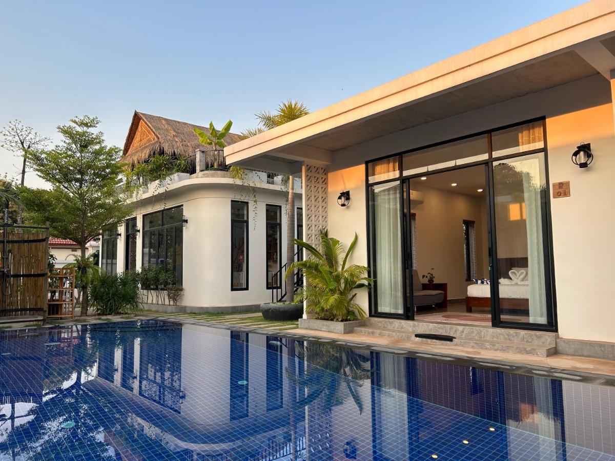 Enchanted Pool Bungalows Siem Reap, near Angkor Golf Resort - Chambres d’hôtes Kruos