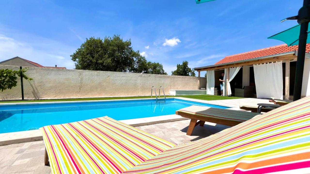 Stone & Sun Retreat with Private Pool - B&B