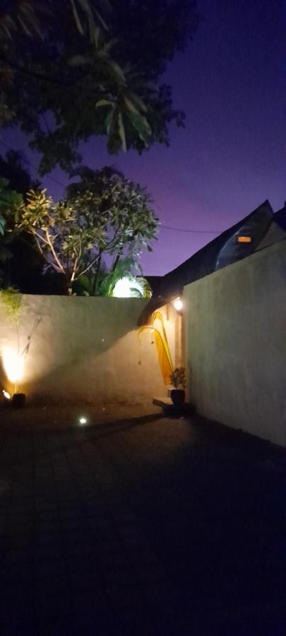 Private Vacation Rentals Pool Villa, 4Bedrooms, 4Bathrooms, with Free Scooter - B&B Seminyak