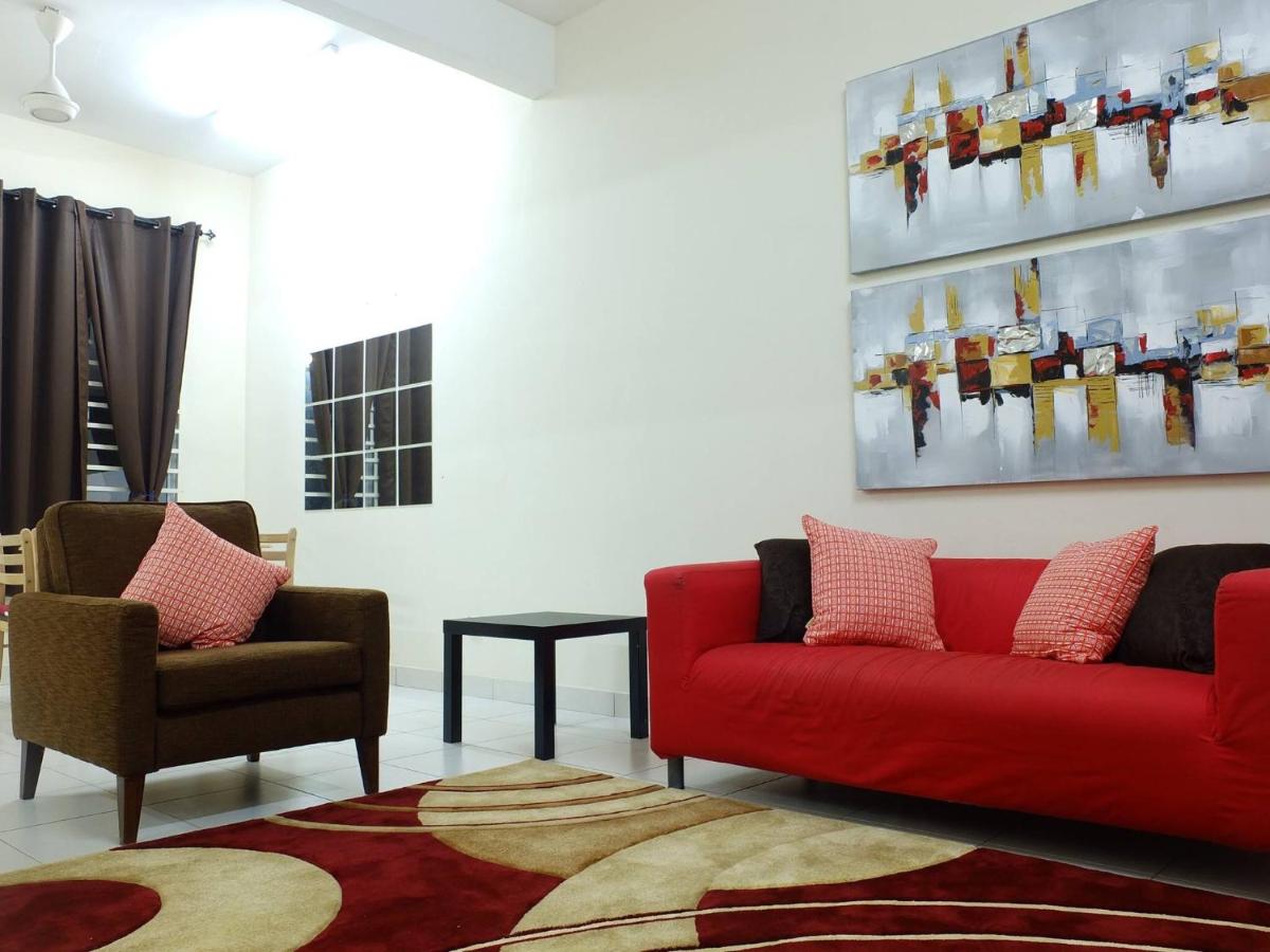 Dillenia Nilai Homestay - Chambres d’hôtes Kampung Baharu Nilai