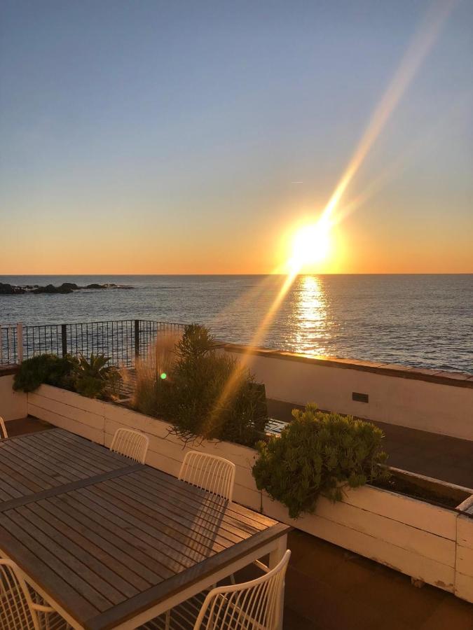 Ocean view house, Calella - B&B